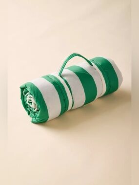 BAGGU Puffy Picnic Blanket Green Painted Stripe